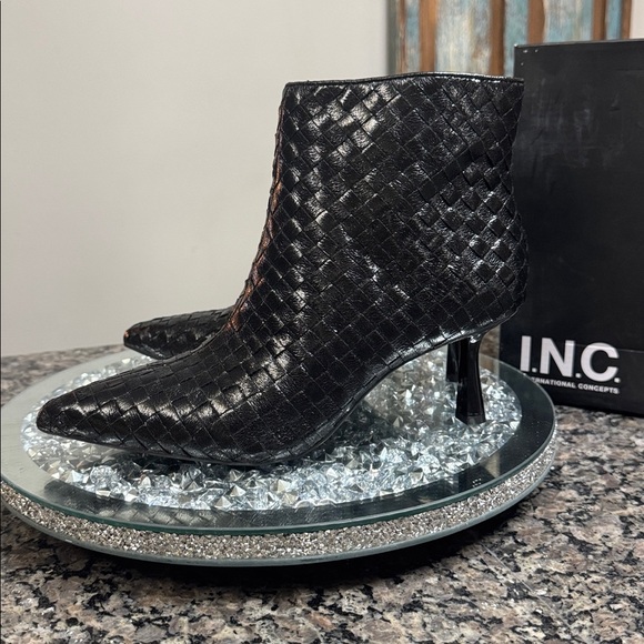 INC International Concepts Black woven Textured Ankle Booties NWT 9.5 - Picture 6 of 13